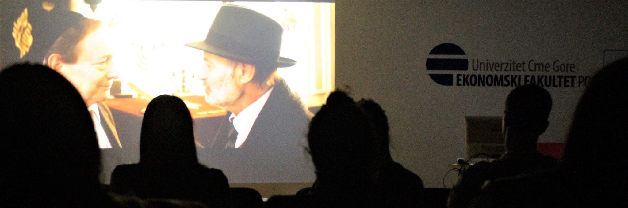 Organizovana projekcija filma i druženje za klijentkinje Organizovana projekcija filma i druženje za klijentkinje