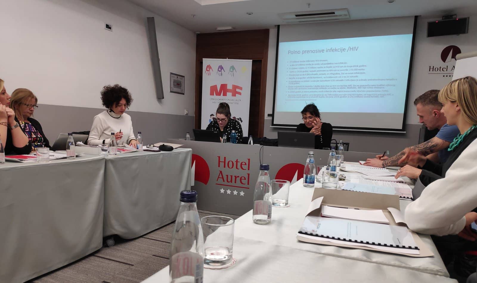 Predstavnici Javne ustanove na seminaru „ Održivost servisa unapređenjem Nacionalnog odgovora u vezi sa infekcijom Hepatitis C virusa i polno prenosivim infekcijama među ključnim populacijama“ Predstavnici Javne ustanove na seminaru „ Održivost servisa unapređenjem Nacionalnog odgovora u vezi sa infekcijom Hepatitis C virusa i polno prenosivim infekcijama među ključnim populacijama“