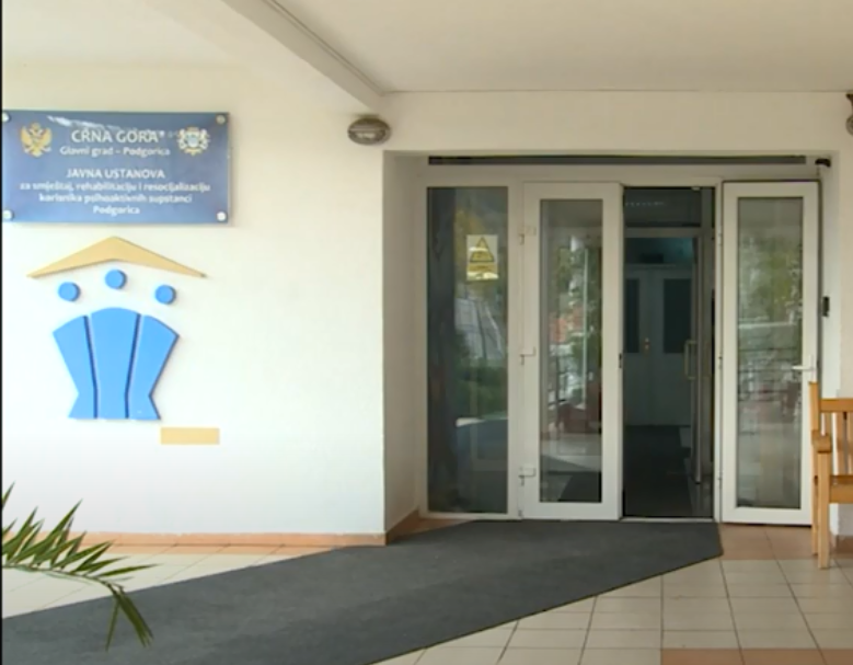 Klijent na rezidencijalnom tretmanu u Javnoj ustanovi govorio o bolesti zavisnosti Klijent na rezidencijalnom tretmanu u Javnoj ustanovi govorio o bolesti zavisnosti